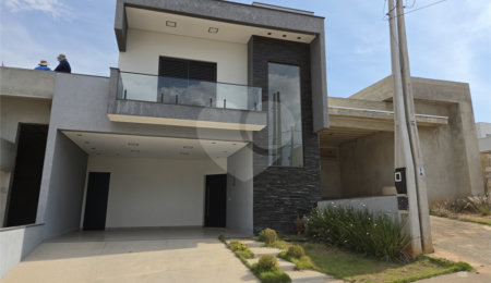 Casa à venda com 3 quartos, sendo 1 suíte,  no condomínio Helena Maria, Sorocaba - SP