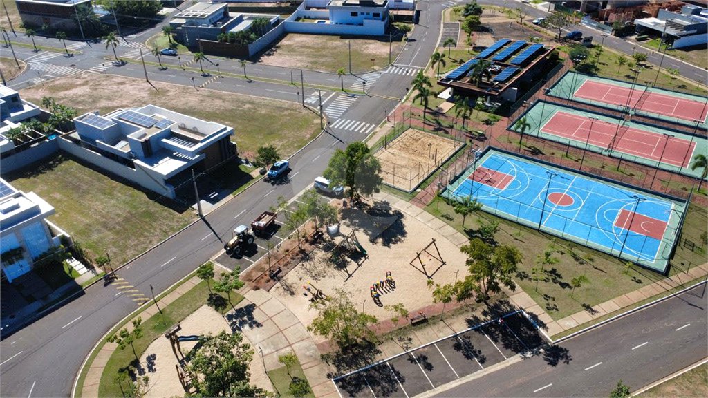 Terreno à venda no condomínio Residencial Villa Dumont, Três Lagoas - MS