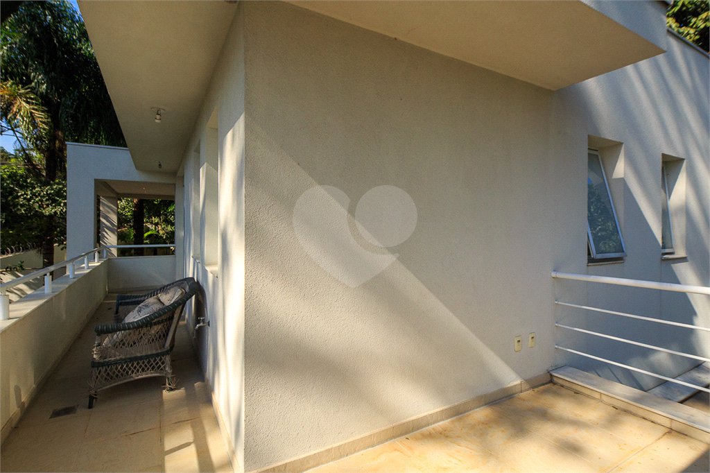 Casa à venda com 4 suítes no condomínio Vila Alba, São Paulo - SP