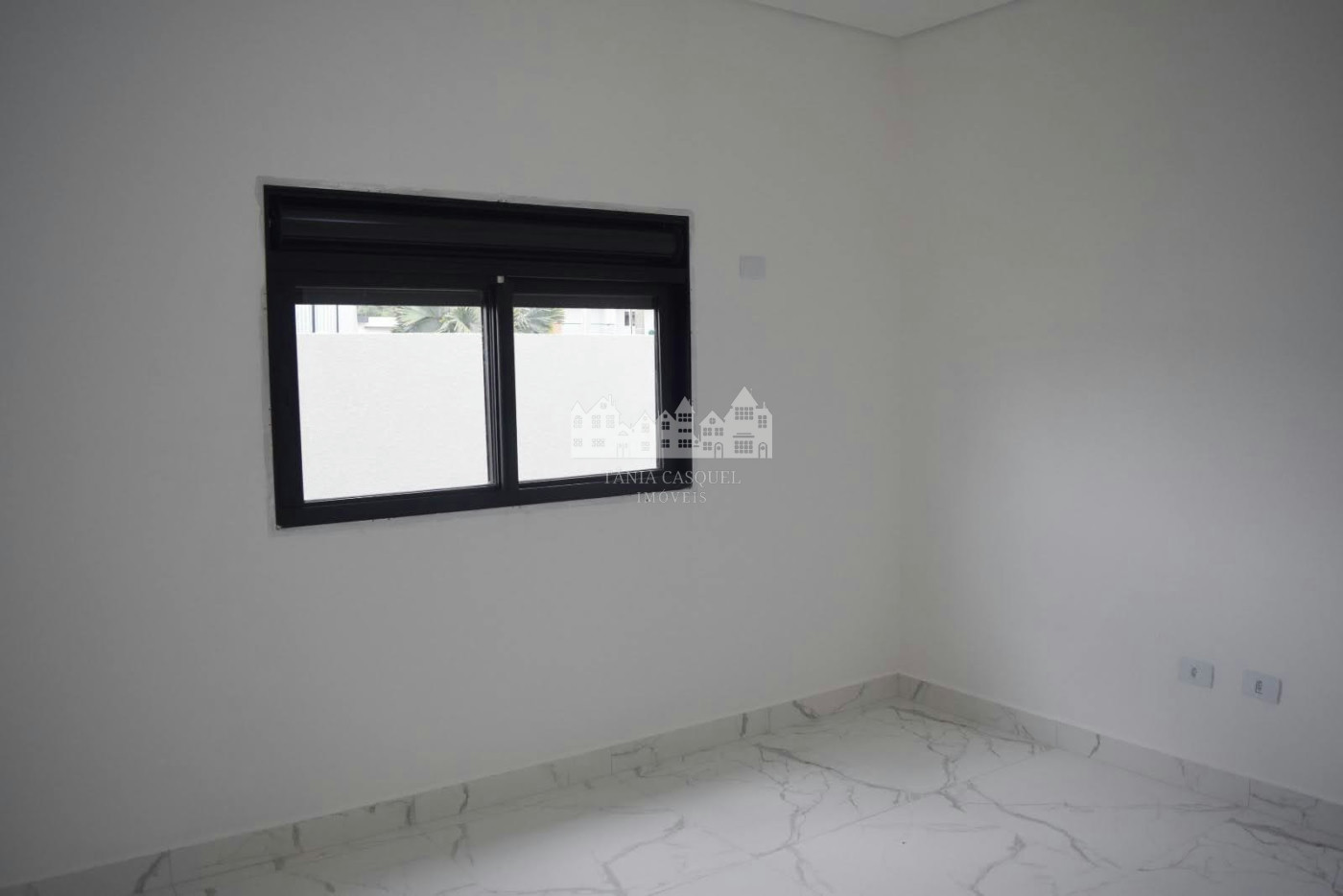 Casa à venda com 4 suítes no condomínio Shambala 2, Atibaia - SP