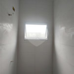 Casa térrea em Atibaia com 3 suítes, sala 2 ambientes, 2 vagas garagem, excelente localização, pronta para morar