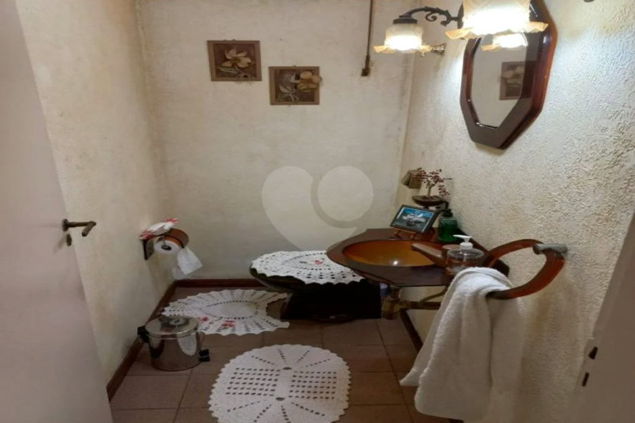 Casa à venda com 3 quartos, sendo 2 suítes, em Jardim Oriental, São Paulo, SP