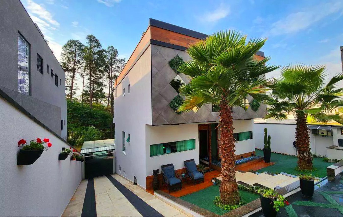Casa de Alto Padrão à venda com 4 quartos, sendo 1 suíte, em condomínio, Cotia - SP
