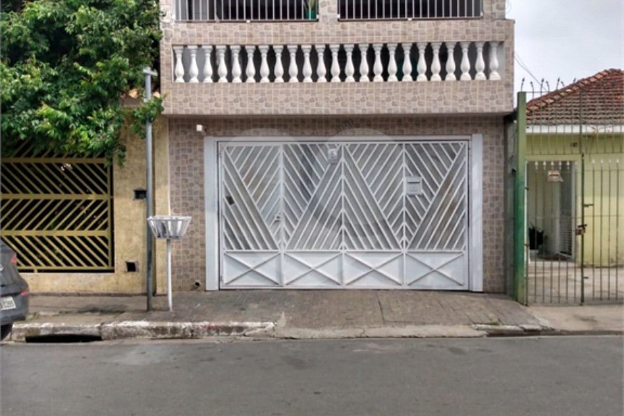 Sobrado à venda com 4 quartos, sendo 1 suíte,  em Parque Edu Chaves, São Paulo, SP