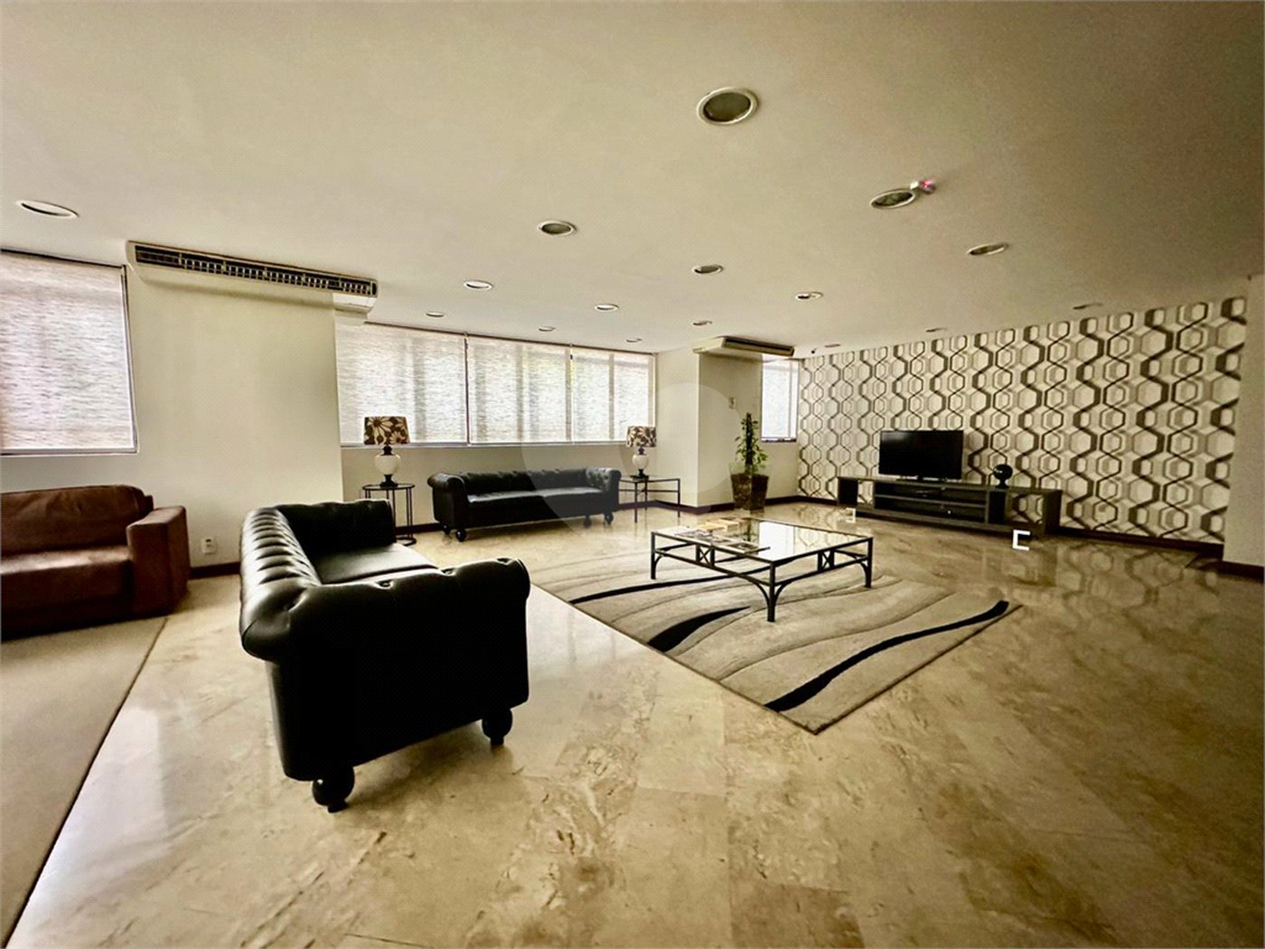 Apartamento à venda com 1 quarto em Moema, São Paulo, SP