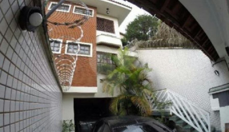 Sobrado à venda com 3 quartos, sendo 1 suíte,  em Tremembé, São Paulo, SP