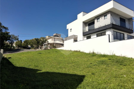 Terreno à venda em Parque das Quaresmeiras, Campinas, SP