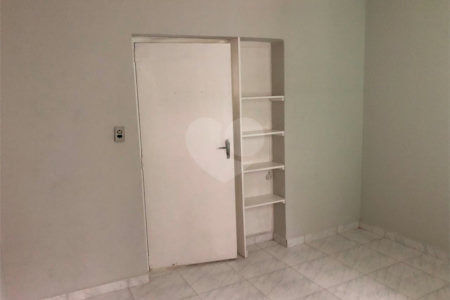 Sobrado à venda com 3 quartos em Jardim Humaitá, São Paulo, SP