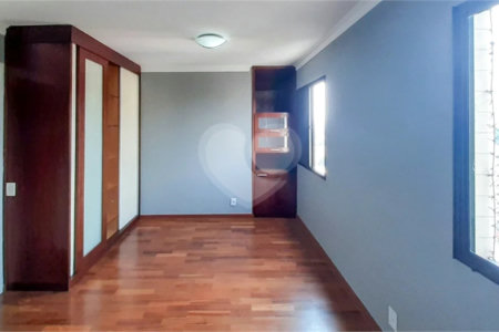 Apartamento para alugar com 3 quartos, sendo 1 suíte, em Alto da Boa Vista, São Paulo, SP