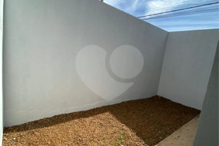 Casa à venda com 2 quartos em Bela Vista da Lagoa, Três Lagoas, MS