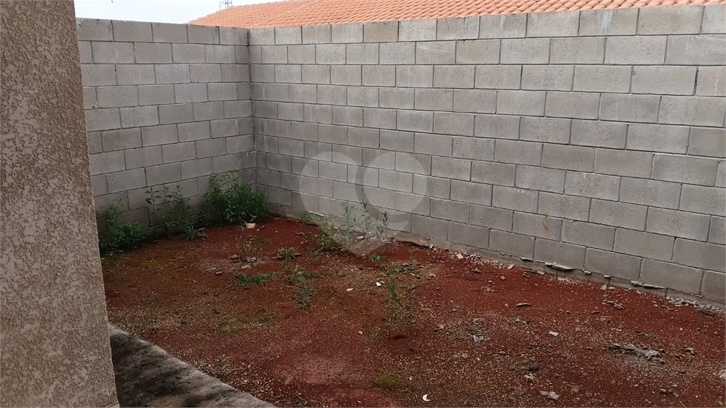 Casa à venda com 2 quartos em Vila Popular, Itapetininga, SP