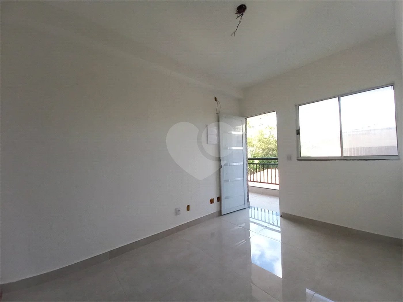 Apartamento Novo com 2 Dormitórios, Vaga e Quintal Privativo na Vila Isolina Mazzei