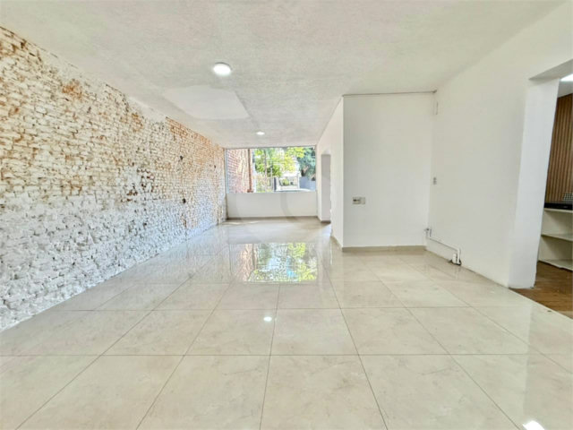 Casa à venda com 3 quartos em Campo Belo, São Paulo, SP