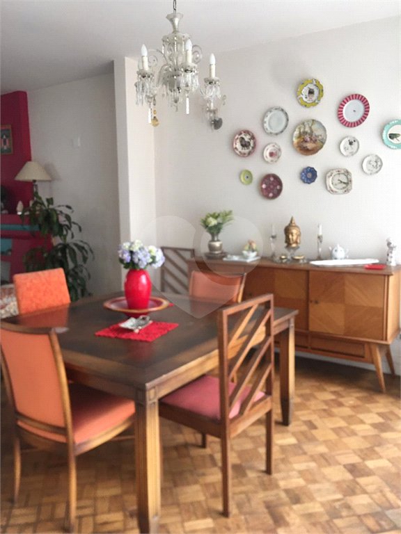 Apartamento à venda com 3 quartos, sendo 1 suíte, em Santa Cecília, São Paulo, SP