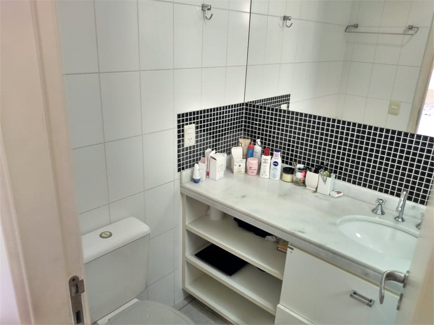 Apartamento à venda com 3 quartos, sendo 1 suíte,  em Vila Leopoldina, São Paulo, SP