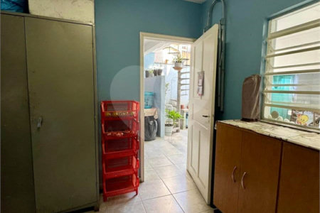 Sobrado à venda com 4 quartos, sendo 1 suíte,  em Vila Cleonice, São Paulo, SP
