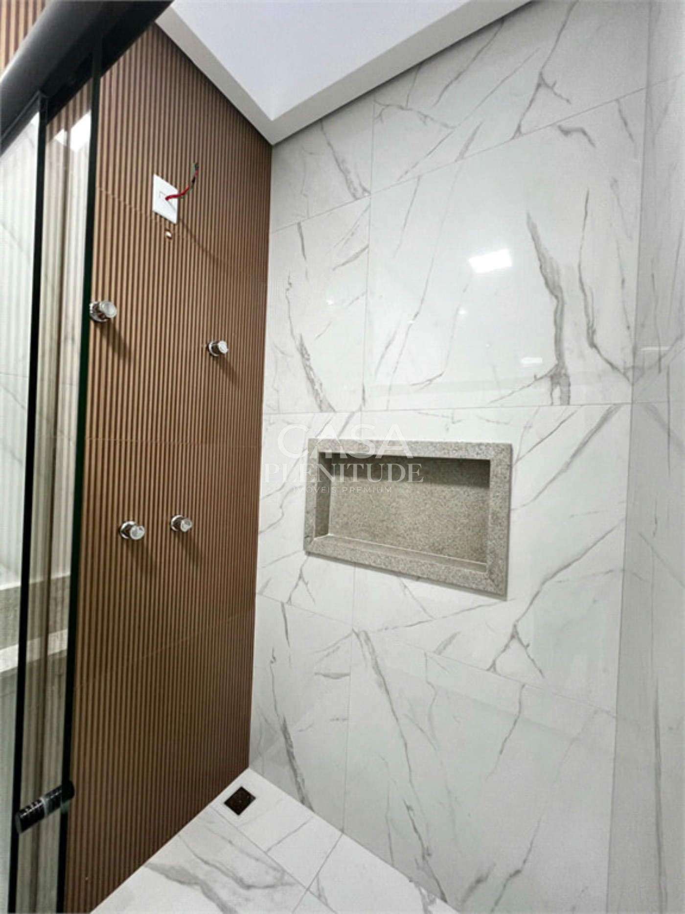 Casa em condomínio à venda com 3 quartos, sendo 2 suítes, em Jardim Novo Horizonte, Sorocaba, SP