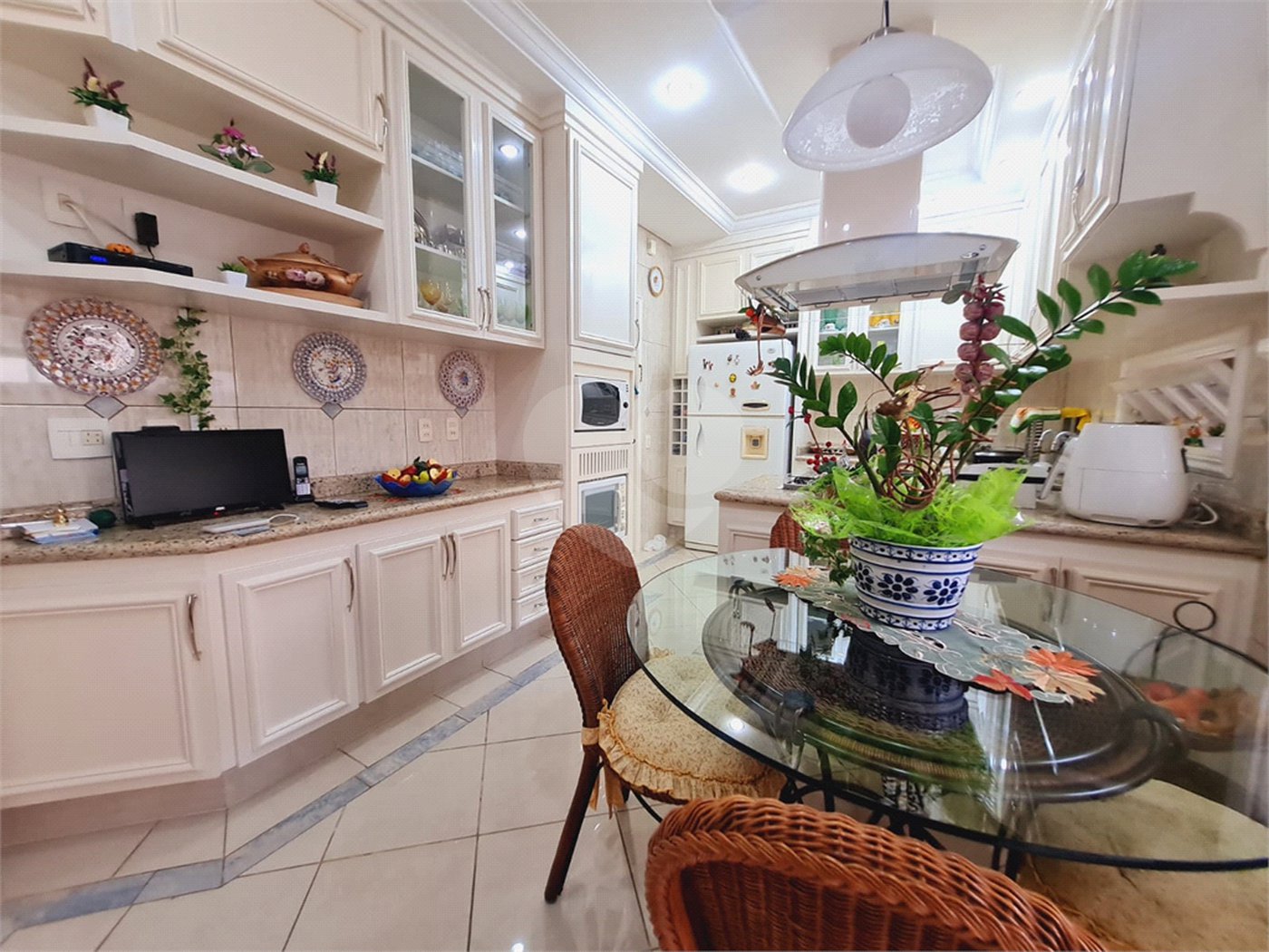 Apartamento à venda com 3 quartos, sendo 1 suíte, em Higienópolis, São Paulo, SP