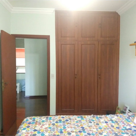 Sobrado à venda com 4 quartos, sendo 1 suíte,  em Parque dos Príncipes, São Paulo, SP
