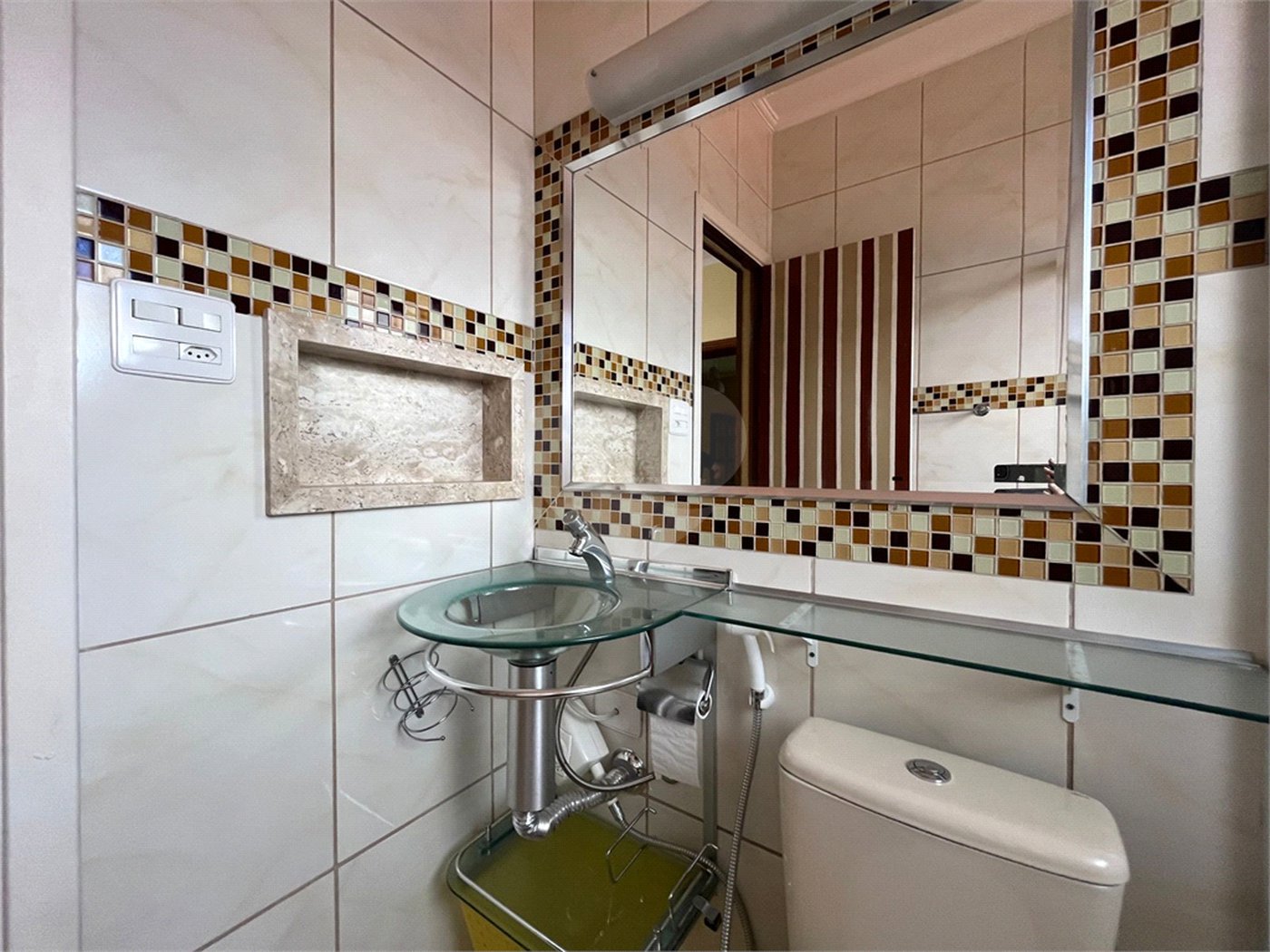 Sobrado à venda com 4 quartos, sendo 2 suítes, em Tremembé, São Paulo, SP