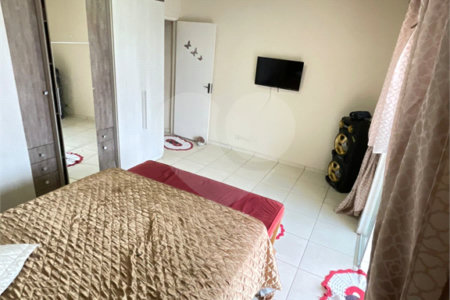 Casa à venda com 3 quartos em Cidade Boa Vista, Suzano, SP