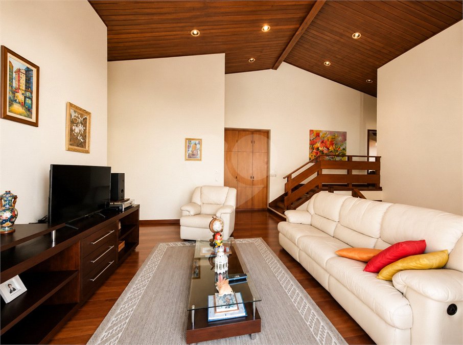 Casa à venda ou para alugar com 4 quartos, sendo 3 suítes, no Centro, Itapetininga, SP