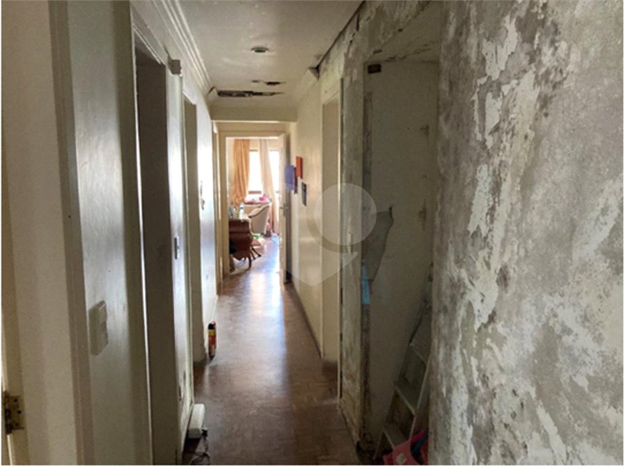 Apartamento à venda com 4 quartos, sendo 2 suítes,  em Moema, São Paulo, SP