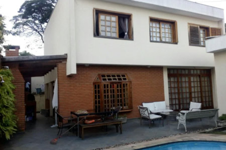 Casa à venda com 3 quartos, sendo 1 suíte, em Butantã, São Paulo, SP