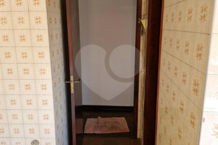 Casa à venda com 4 quartos, sendo 1 suíte, em Jardim Consórcio, São Paulo, SP