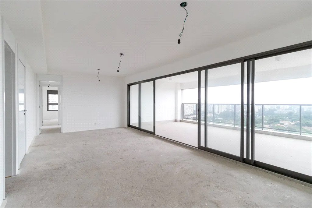 Apartamento à venda com 3 suítes em Brooklin Paulista, São Paulo, SP
