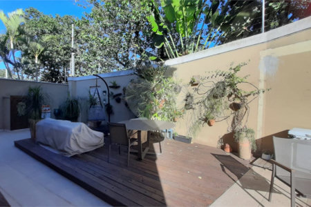 Casa à venda ou para alugar com 4 quartos, sendo 2 suítes, em City América, São Paulo, SP