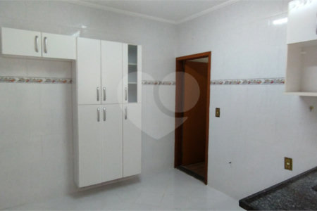 Casa térrea para venda no Planalto paraíso