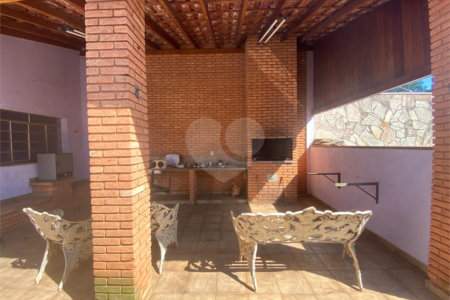 Casa à venda com 3 quartos, sendo 1 suíte, no Centro, Araraquara, SP