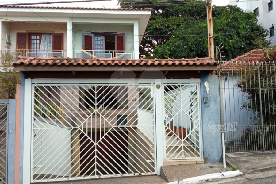 Sobrado à venda com 3 quartos, sendo 1 suíte, em Vila Paulicéia, São Paulo, SP
