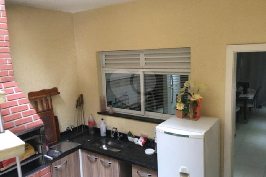 Casa à venda com 3 quartos, sendo 1 suíte, em Itaquera, São Paulo, SP