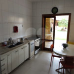 Casa à venda com 4 quartos, sendo 2 suítes, no condomínio Fazendinha Chácara Vale do Rio Cotia, Carapicuíba - SP