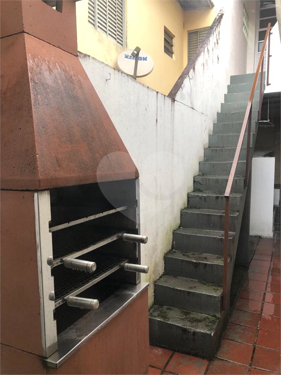 Casa à venda com 4 quartos, sendo 1 suíte,  em Jardim Rosa Maria, São Paulo, SP