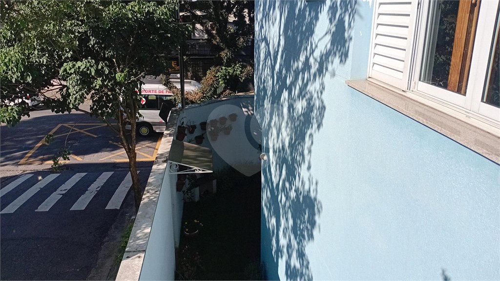 Sobrado à venda com 4 quartos, sendo 2 suítes,  em Vila Gilda, Santo André, SP