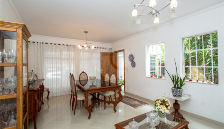 Casa à venda com 3 quartos, sendo 1 suíte,  em Campo Belo, São Paulo, SP