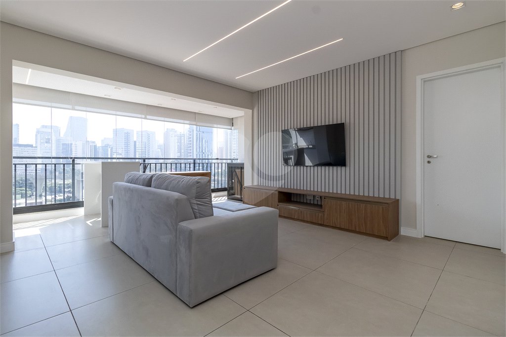 Apartamento à venda com 1 quarto em Vila Cordeiro, São Paulo, SP