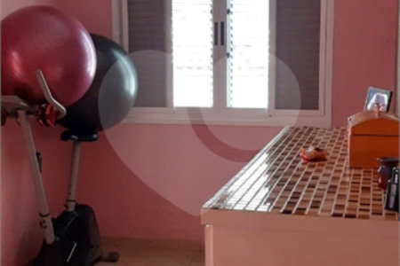 Casa à venda com 2 quartos, sendo 1 suíte,  em Jardim dos Ipês, Suzano, SP