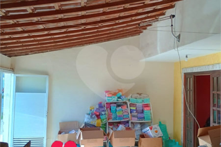 Casa à venda com 2 quartos, sendo 1 suíte, no condomínio Residencial 400, Rio de Janeiro - RJ
