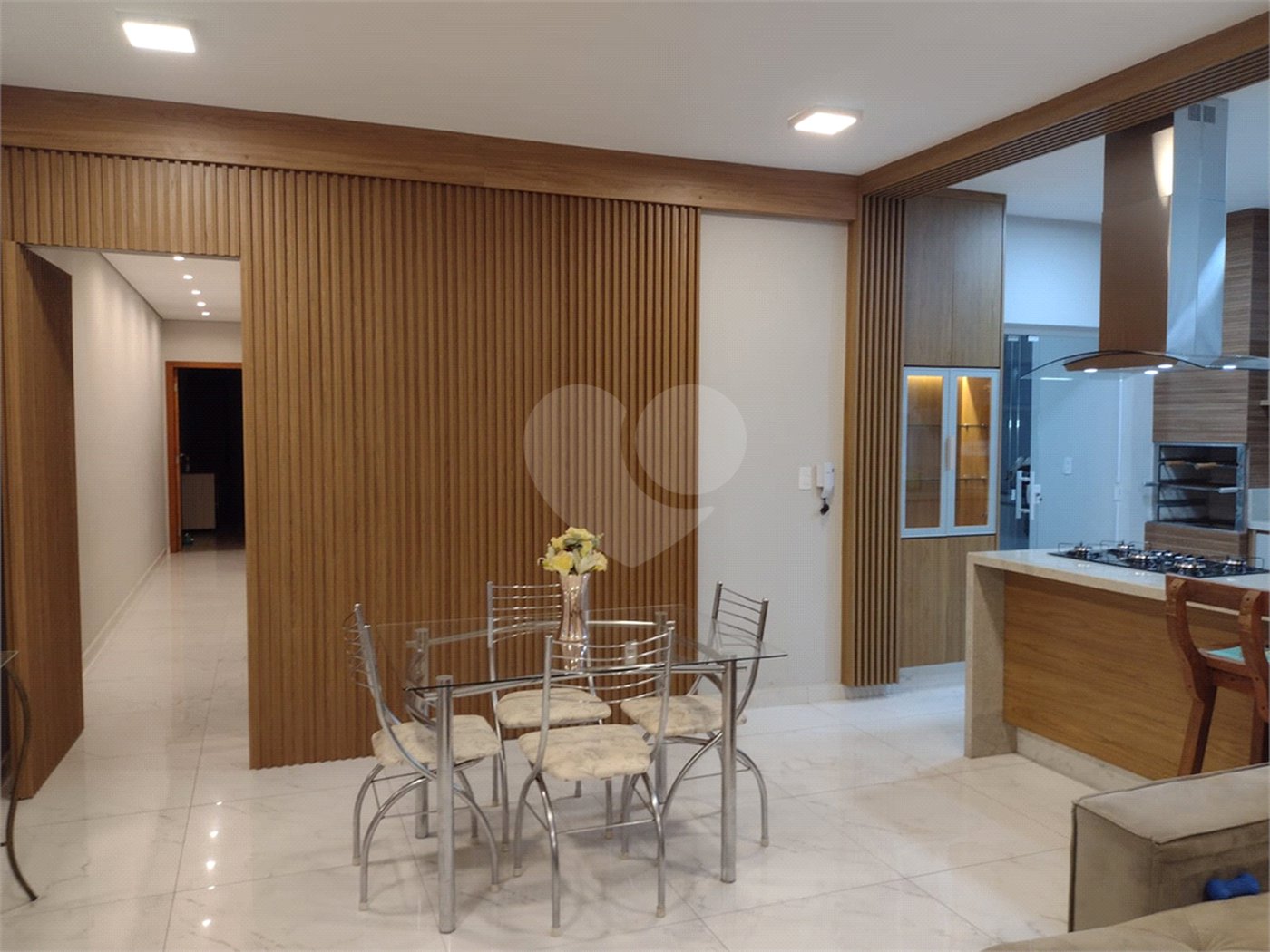 Casa para alugar com 3 quartos, sendo 1 suíte,  em Vila Rosa, Itapetininga, SP