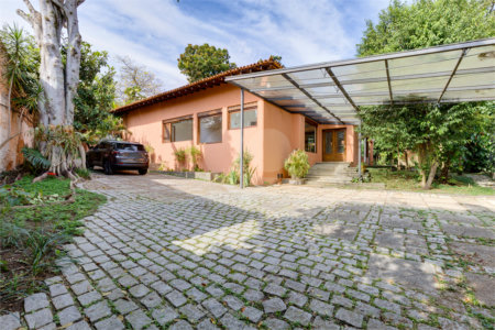 Casa Térrea à venda com 3 quartos, sendo 1 suíte, em Jardim Petrópolis, São Paulo, SP