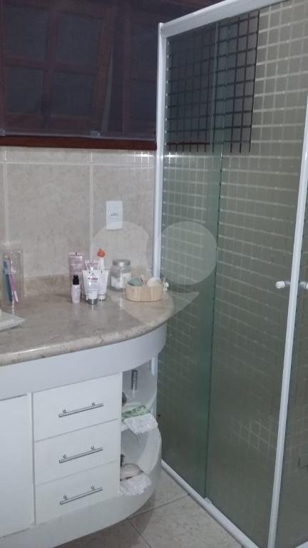 Sobrado à venda com 3 suítes em Chora Menino, São Paulo, SP