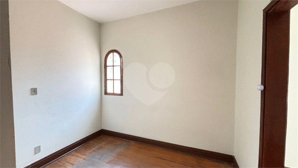 Sobrado à venda ou para alugar com 15 quartos em Tremembé, São Paulo, SP