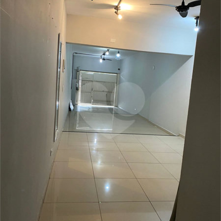 Sobrado à venda com 3 quartos, sendo 1 suíte,  em Jardim Regis, São Paulo, SP