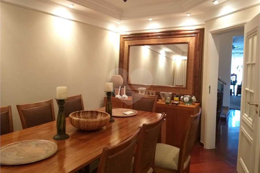 Casa à venda com 4 suítes em Jardim Floresta, São Paulo, SP