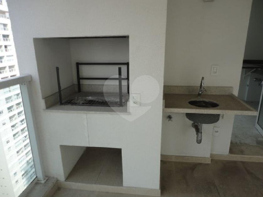 Apartamento à venda com 3 suítes em Campo Belo, São Paulo, SP