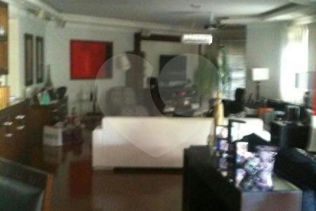 Apartamento à venda com 4 suítes em Campo Belo, São Paulo, SP